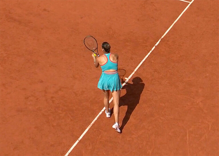Σαμπαλένκα: Στα ημιτελικά του Roland Garros με νίκη 2-0 επί της Ζενγκ