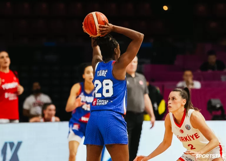 Γαλλία – Τουρκία 71-69: Ανατροπή στο φινάλε με μεγάλα τρίποντα