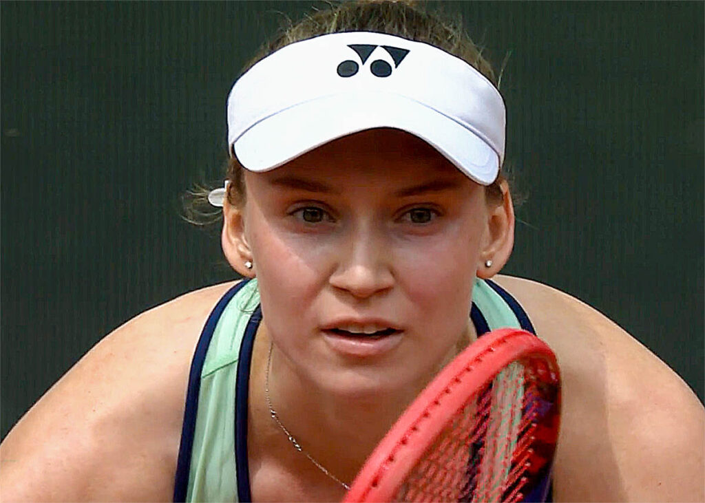 Roland Garros: Σφιόντεκ – Ριμπάκινα 3-0 με μεγάλη ανατροπή
