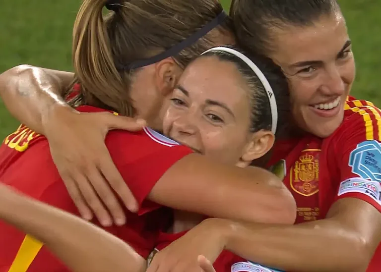 Η Ισπανία πέρασε στον τελικό Euro Γυναικών 2025 με γκολ της Μπονμάτι