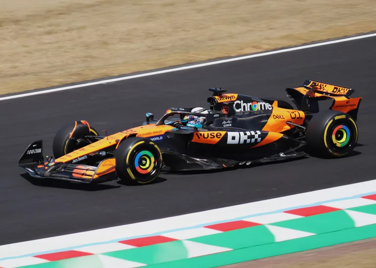 Μπακού, Αζερμπαϊτζάν: Norris ο κορυφαίος στην FP3, Verstappen pole μετά το χάος των κατατακτήριων