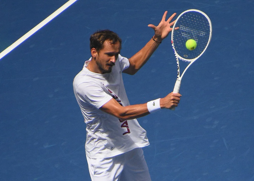 Shanghai Masters: Στα ημιτελικά ο Μεντβέντεφ με αντίπαλο τον Ριντερκνέχ