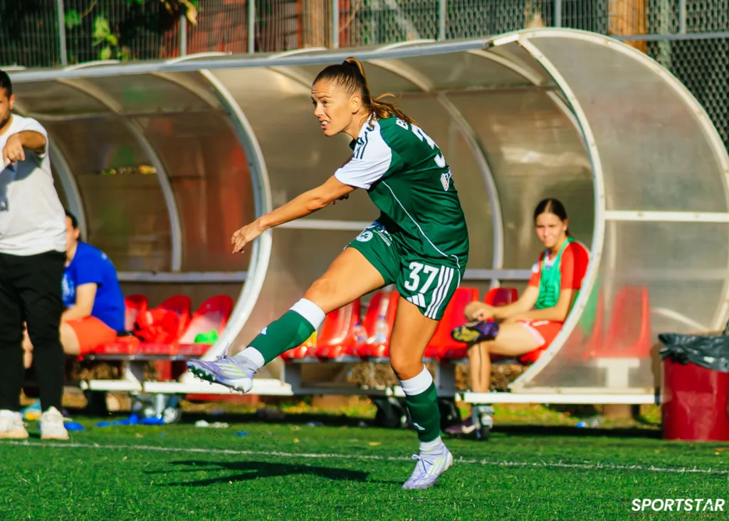 ΠΑΝΑΘΗΝΑΪΚΟΣ - ΒΟΛΟΣ 2004 ΠΡΩΤΑΘΛΗΜΑ ΠΟΔΟΣΦΑΙΡΟΥ ΓΥΝΑΙΚΩΝ