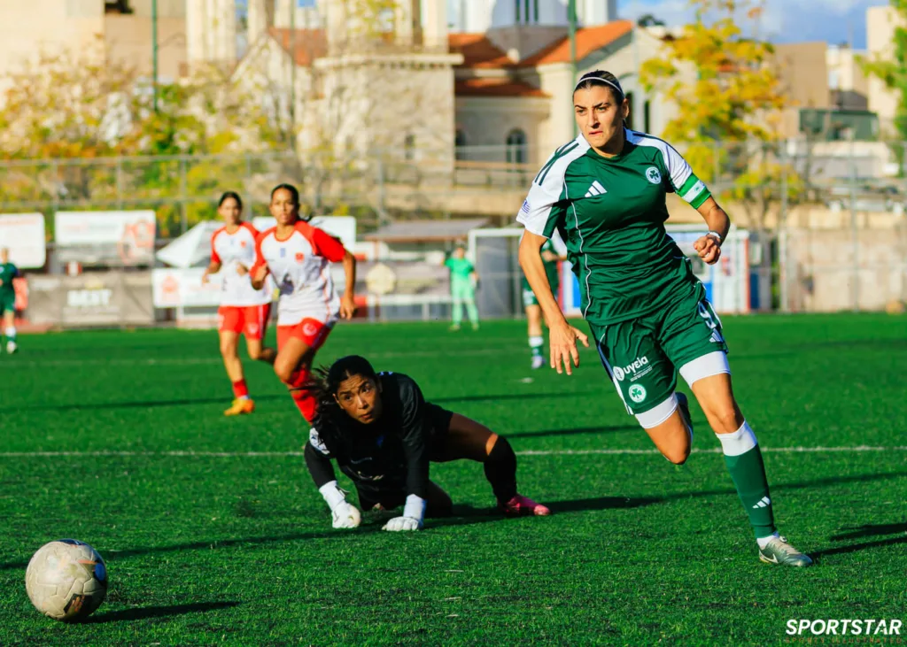 ΠΑΝΑΘΗΝΑΪΚΟΣ - ΒΟΛΟΣ 2004 ΠΡΩΤΑΘΛΗΜΑ ΠΟΔΟΣΦΑΙΡΟΥ ΓΥΝΑΙΚΩΝ