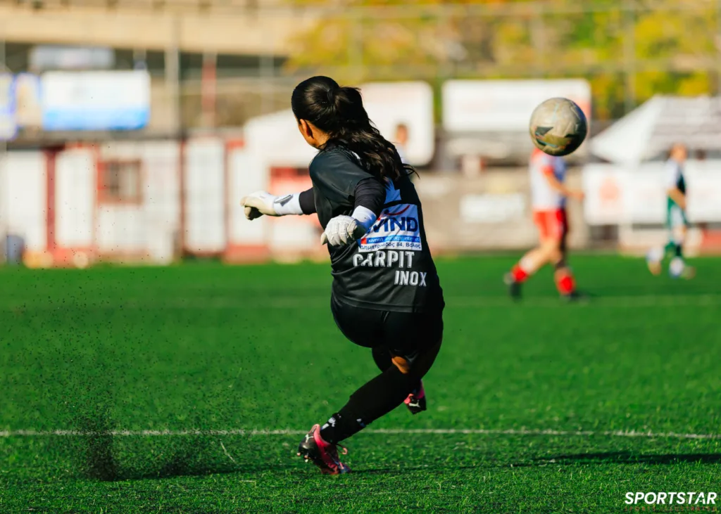 ΠΑΝΑΘΗΝΑΪΚΟΣ - ΒΟΛΟΣ 2004 ΠΡΩΤΑΘΛΗΜΑ ΠΟΔΟΣΦΑΙΡΟΥ ΓΥΝΑΙΚΩΝ