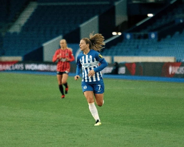 «When Nobody’s Watching»: Απόψε στην ΕΡΤ το ντοκιμαντέρ για το ποδόσφαιρο γυναικών στην Ελλάδα