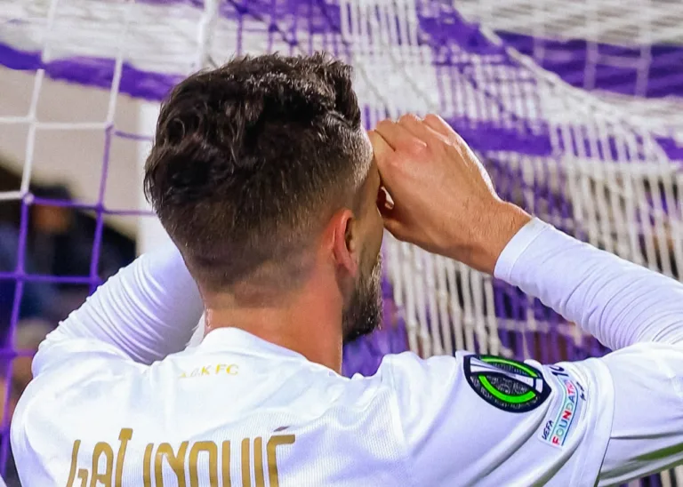 Φιορεντίνα – ΑΕΚ 0-1: Τεράστιο διπλό στη Φλωρεντία με σφραγίδα Γκατσίνοβιτς