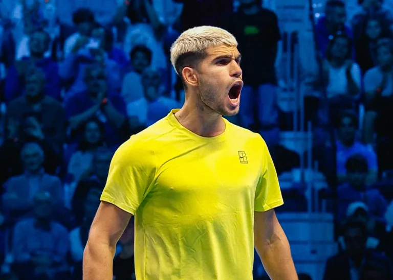 ATP Finals 2025: Η ώρα των σημερινών ημιτελικών Σίνερ – Ντε Μινόρ και Αλκαράθ – Οζέρ-Αλιασίμ στο Τορίνο