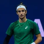 Λορέντζο Μουζέτι: Δύσκολη νίκη επί του Βαβρίνκα και πρόκριση στα προημιτελικά της Αθήνας