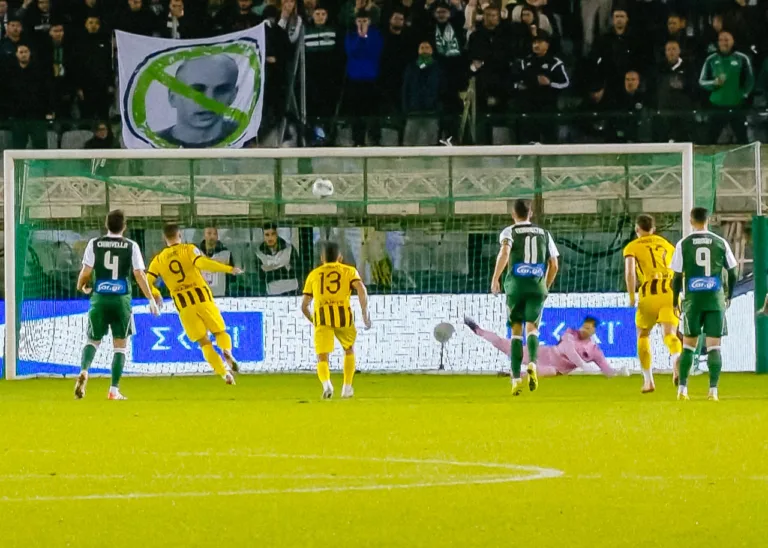 Παναθηναϊκός – ΑΕΚ: προβάδισμα 2 γκολ για τον “Δικέφαλο” στο ημίχρονo