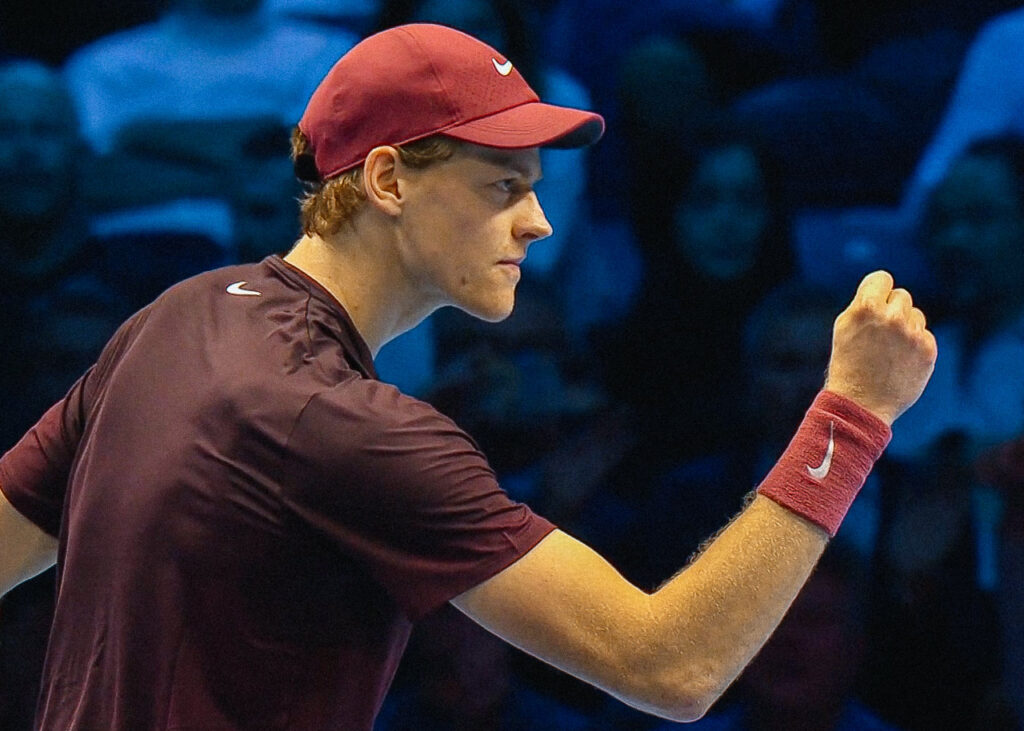 ATP Finals: Ο Σίνερ πέρασε στα ημιτελικά νικώντας τον Σβέρεφ