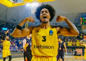 Ο Άρης λύγισε στο τέλος και ηττήθηκε από την Cluj στο Nick Galis Hall