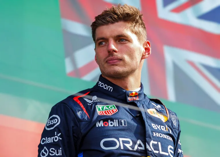 Άμπου Ντάμπι: Φερστάπεν στην pole position και λοιποί μονομάχοι του τίτλου σε τροχιά σύγκρουσης