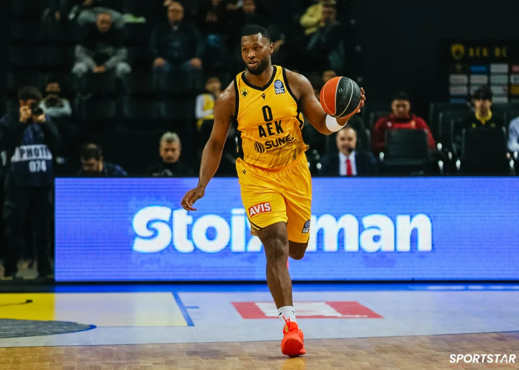 Ο Γκρέι στον αγώνα ΑΕΚ - Άρης Betsson για τη 12η αγωνιστική της GBL