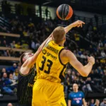 ΑΕΚ – Άρης 102-99: Η Ένωση επέζησε στα δύσκολα και τελικά πέρασε με υπογραφή Χαραλαμπόπουλου