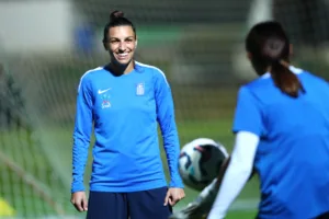 Βοσνία-Ερζεγοβίνη — Ελλάδα: 0-1 στο ημίχρονο με πέναλτι της Κόγγουλη