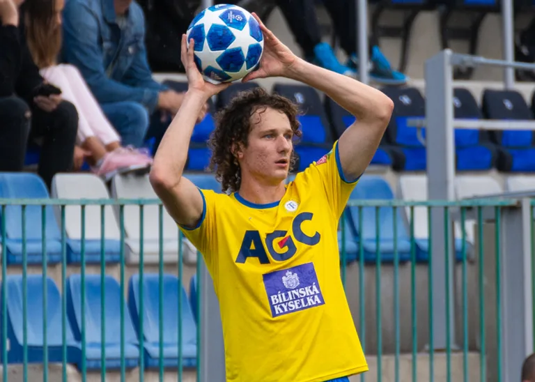 Παναθηναϊκός – Άλεξ Κραλ: Το «τριφύλλι» στοχεύει τον Τσέχο για τον άξονα