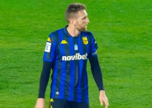 Ο Άρης κυριάρχησε στο Αγρίνιο και βρήκε τη λύση στο τέλος