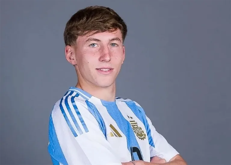 Σαντίνο Αντίνο, ένα μεταγραφικό θρίλερ χωρίς τέλος