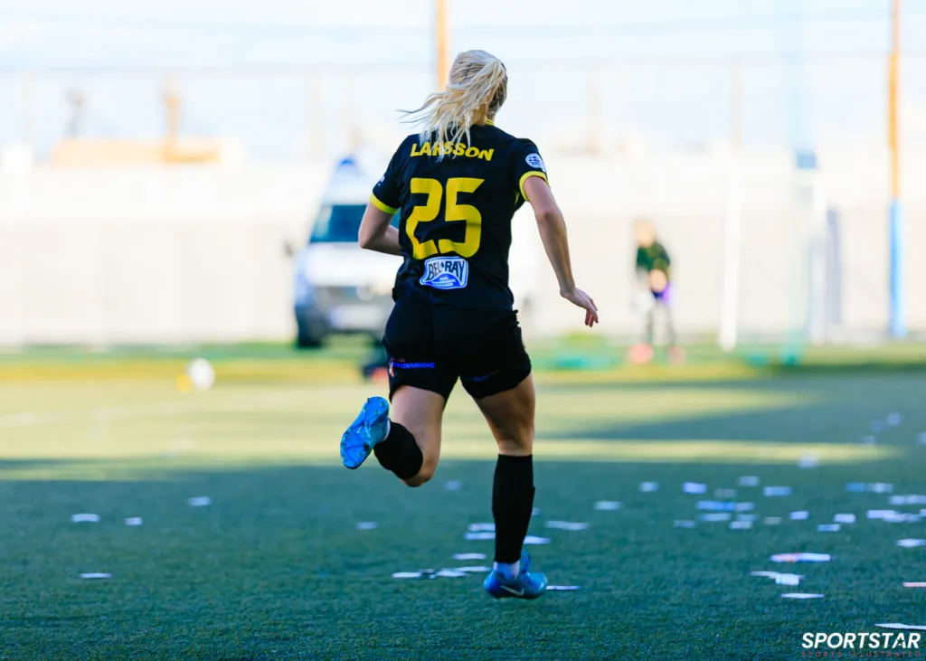 ΑΕΚ - Βόλος 2004 για τη 13η αγωνιστική του Πρωταθλήματος Α’ Εθνικής ποδοσφαίρου γυναικών