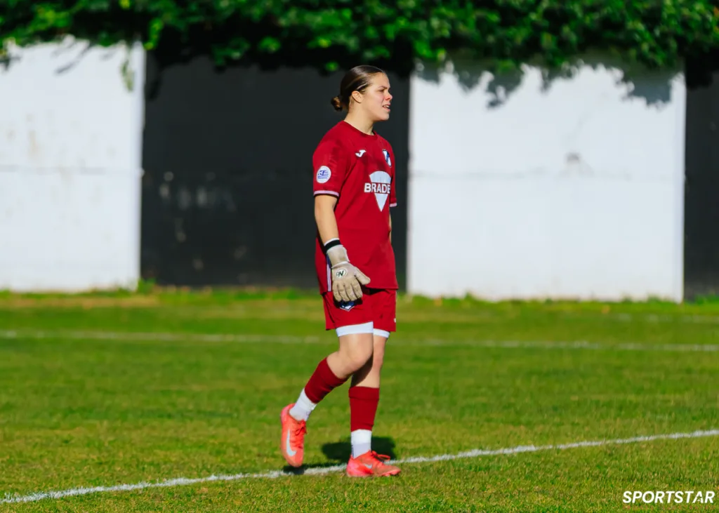 Η Ραφαέλα Πεταλωτή στο ντεμπούτο της με την ομάδα του ΟΦΗ