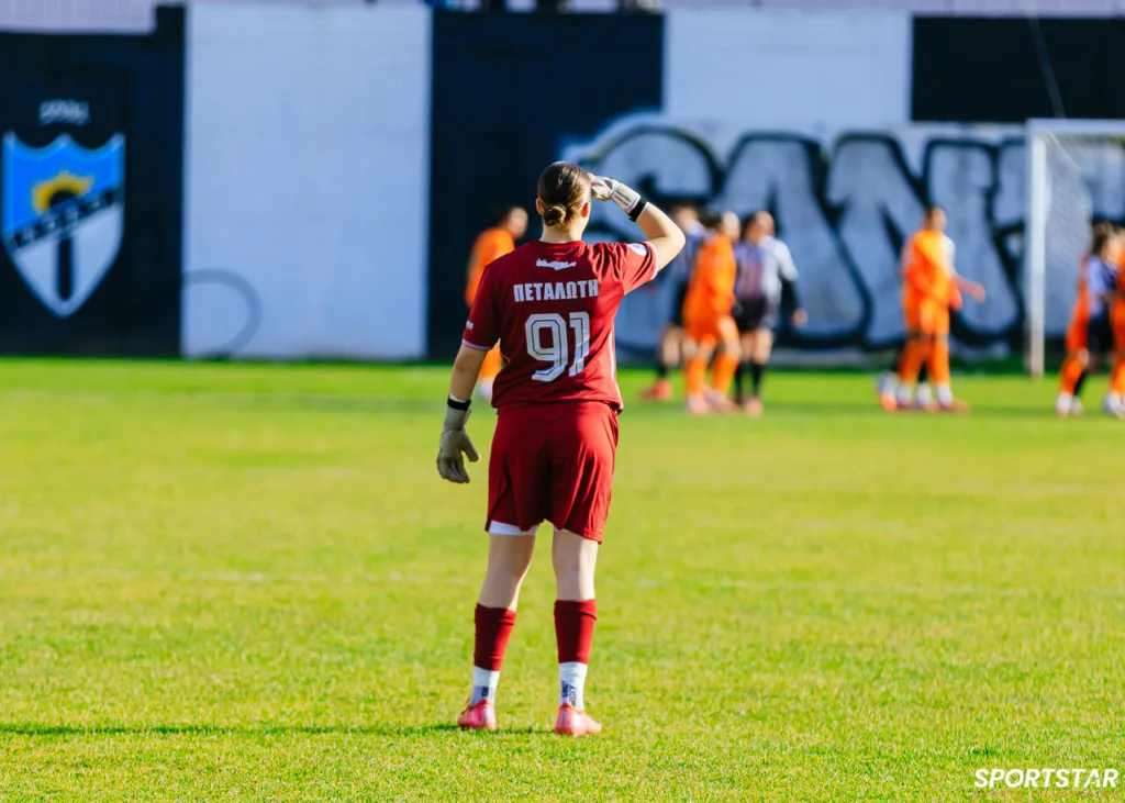 Η Ραφαέλα Πεταλωτή στο ντεμπούτο της με την ομάδα του ΟΦΗ