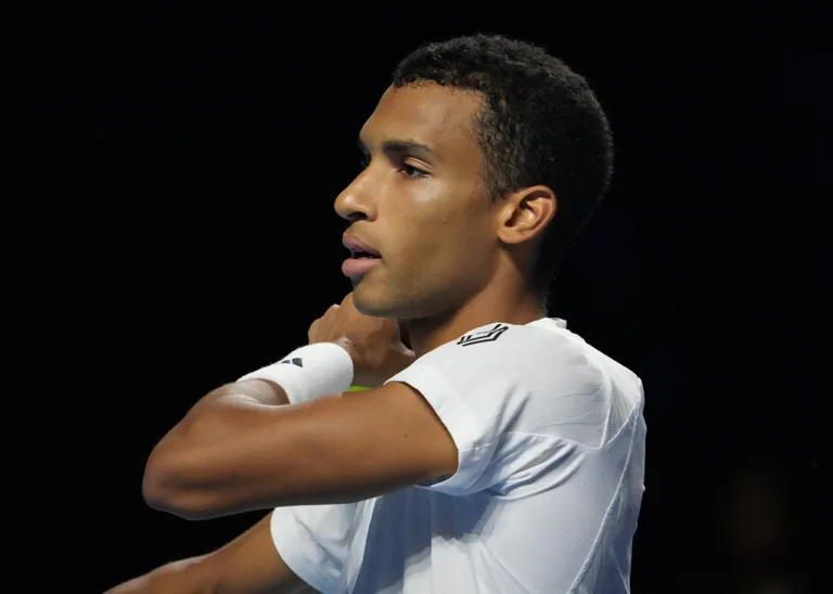 Φέλιξ Οζέρ-Αλιασίμ: Αποσύρθηκε από το Australian Open 2026