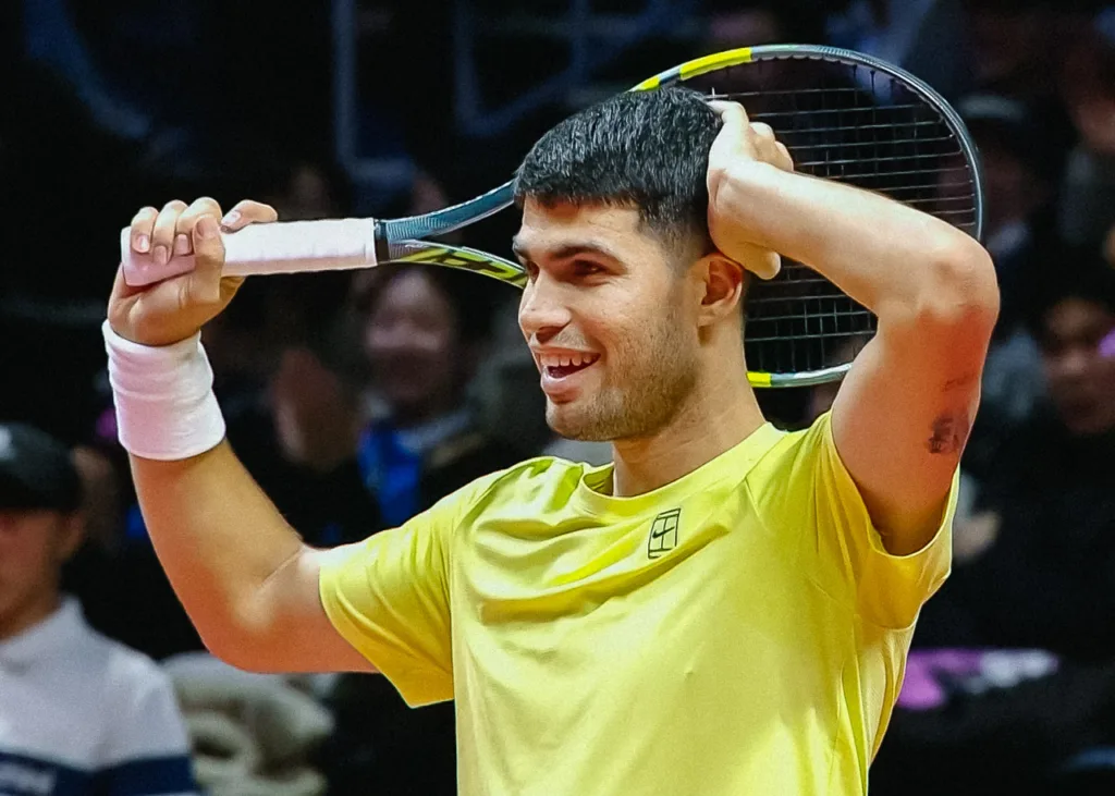 Ο Κάρλος Αλκαράζ στον αγώνα επίδειξης με τον Γιάνικ Σίνερ στην Κορέα