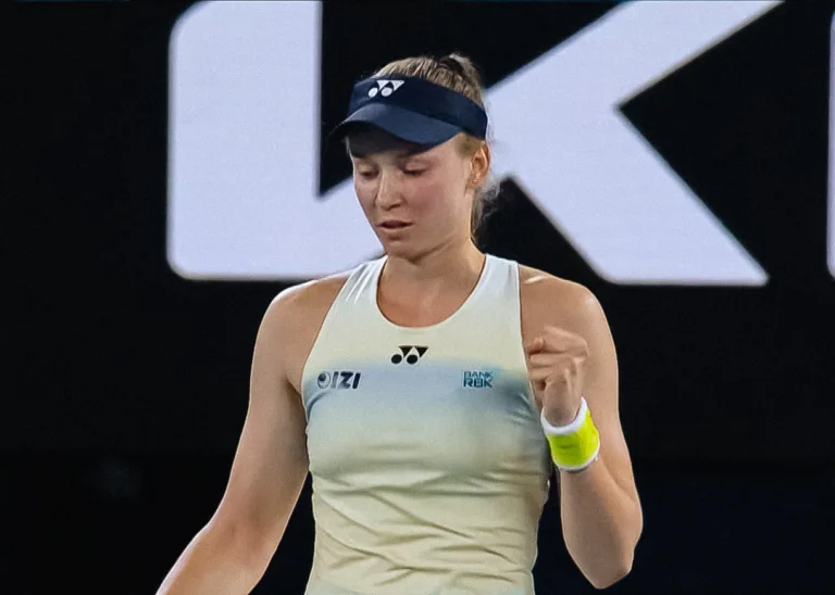 Η Ριμπάκινα νίκησε την Πεγκούλα και πάει τελικό με Σαμπαλένκα στο Australian Open