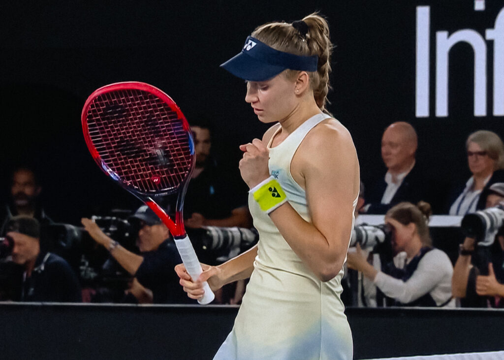 Ριμπάκινα: Πρωταθλήτρια στο Australian Open 2026, λύγισε τη Σαμπαλένκα σε τρία σετ