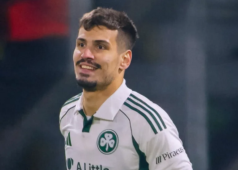 Η ψυχή του Παναθηναϊκού τον έστειλε στους «16» – Πρόκριση θρίλερ με Πλζεν στα πέναλτι