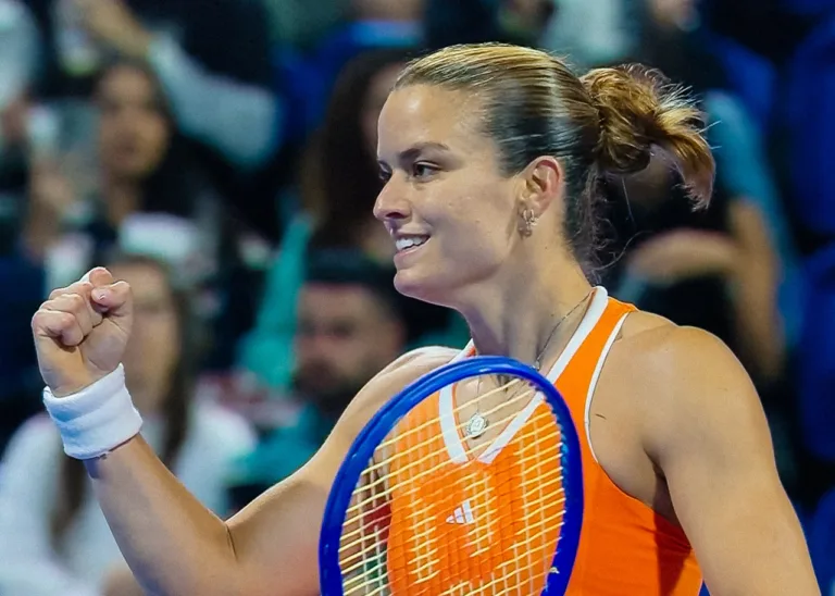 Μαρία Σάκκαρη: Τεράστια ανατροπή επί της Σβιόντεκ και πρόκριση στα ημιτελικά στη Ντόχα