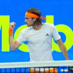 Τσιτσιπάς: Μεγάλη πρόκριση στους «8» της Ντόχα με νίκη 2-0 επί του Μεντβέντεφ