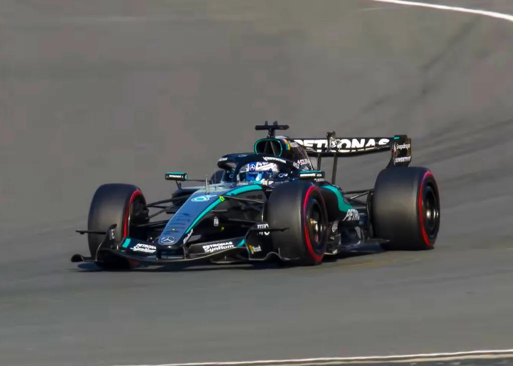 Ιστορική νίκη Αντονέλι στη Σαγκάη και 1-2 για Mercedes στο Grand Prix Κίνας