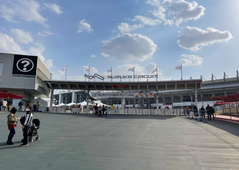 Η Mercedes δείχνει τα δόντια της στη Σουζούκα, με απρόοπτα και σκιές στην αξιοπιστία