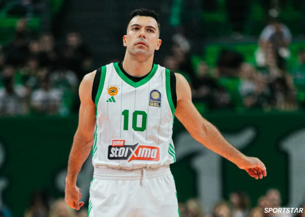 Σλούκας: Χειρουργήθηκε και έστειλε μήνυμα επιστροφής