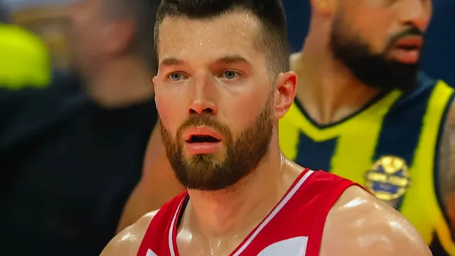 Ολυμπιακός – Φενέρμπαχτσε 79-61 : Επιβλητική παράσταση πρόκρισης με υπογραφή Πίτερς