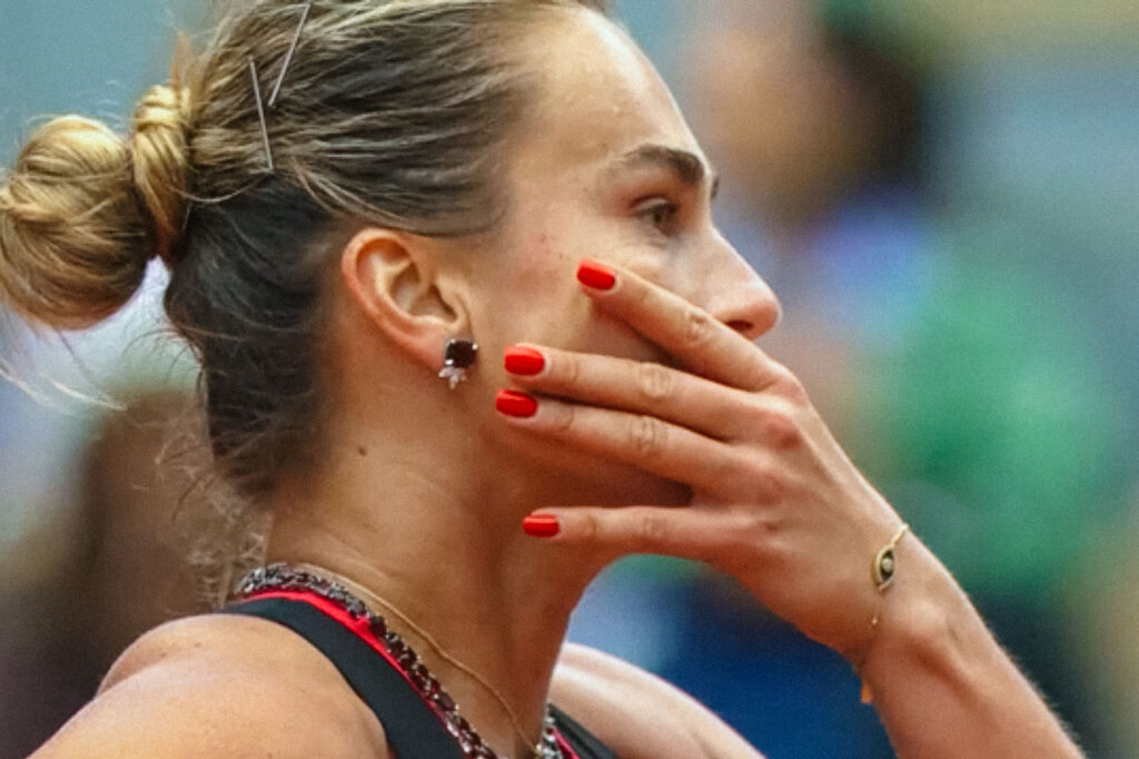 Roland-Garros: Σοκ για τη Σαμπαλένκα, η Σνάιντερ την άφησε εκτός ημιτελικών
