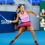 WTA 250 Athens: Στα προημιτελικά του Athens Open η Ζενγκ με καθαρή νίκη επί της Μίτσιτς