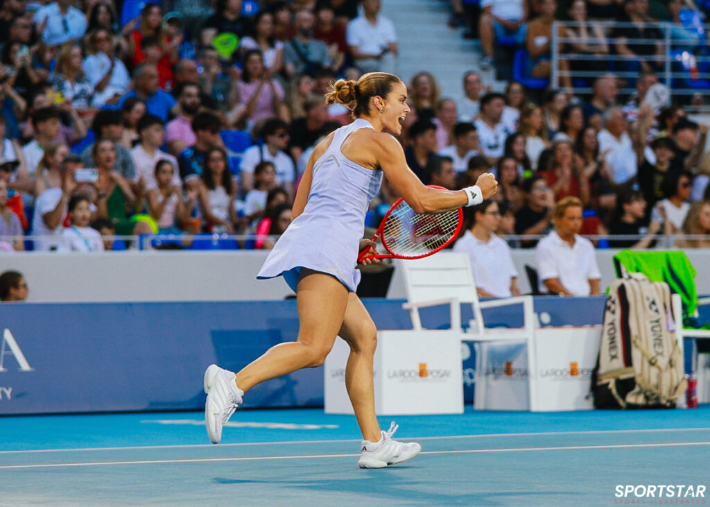 Η Μαρία Σάκκαρη στον ημιτελικό του WTA 250 Athens, απέναντι στην Αλίνα Κορνέεβα.