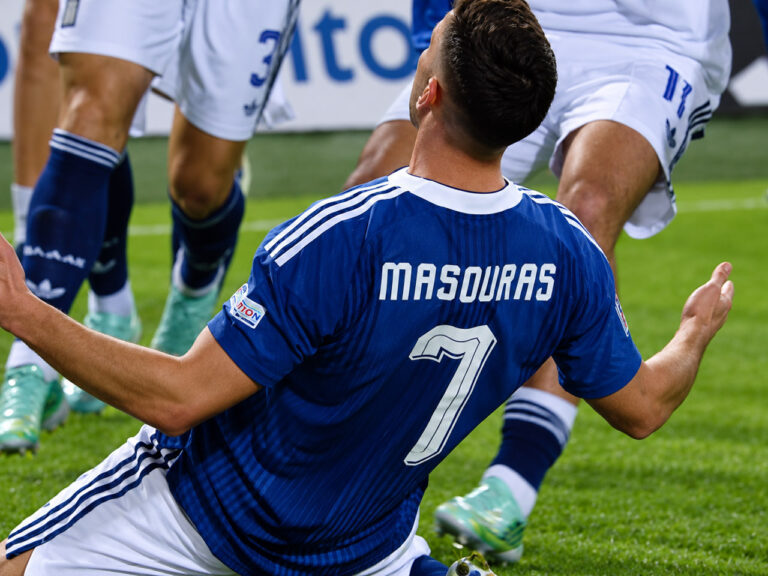 Ελλάδα – Ολλανδία 2-2: Άγγιξε τη μεγάλη νίκη η Εθνική, λύγισε στο τέλος στην Τούμπα