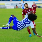 Ατρόμητος - ΑΕΛ 1-1: Ισοπαλία με δέκα παίκτες οι βυσσινί